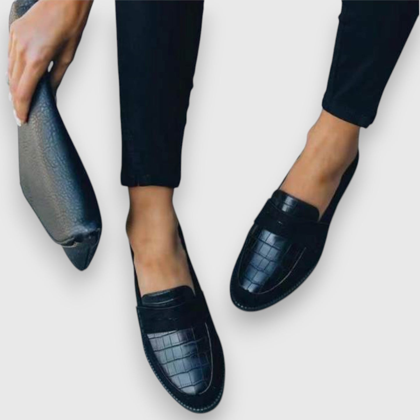 Sara | Moccasin