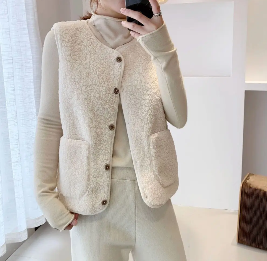 Lara Teddy Vest