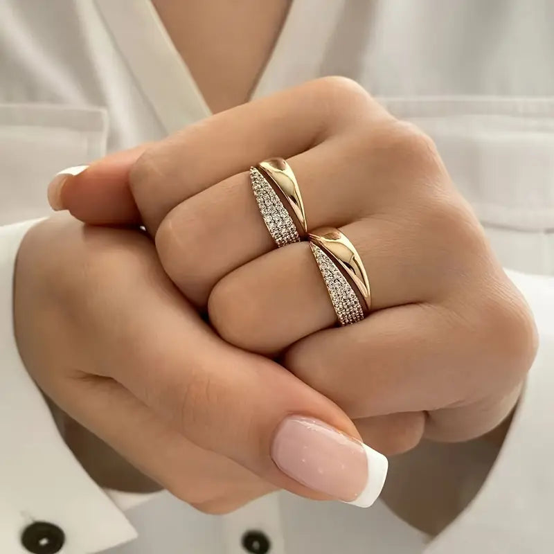 Elegant Gold Ring with Sparkling Stones (Buy 1 Get 1 Free)